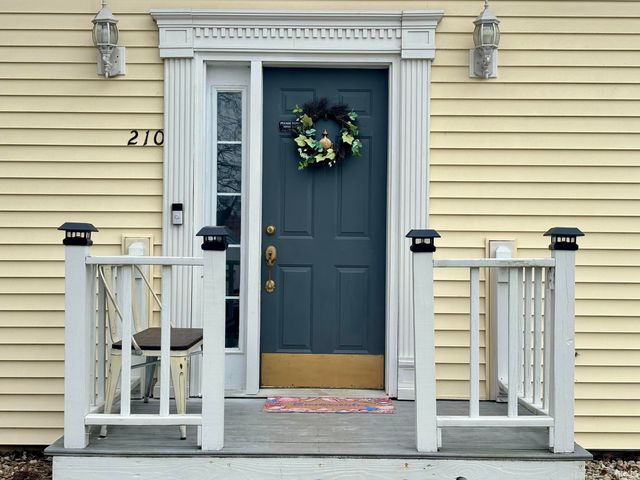 210 E Shackley Street, Geneva, IN 46740