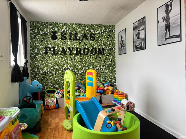 210 E Shackley Street, Geneva, IN 46740