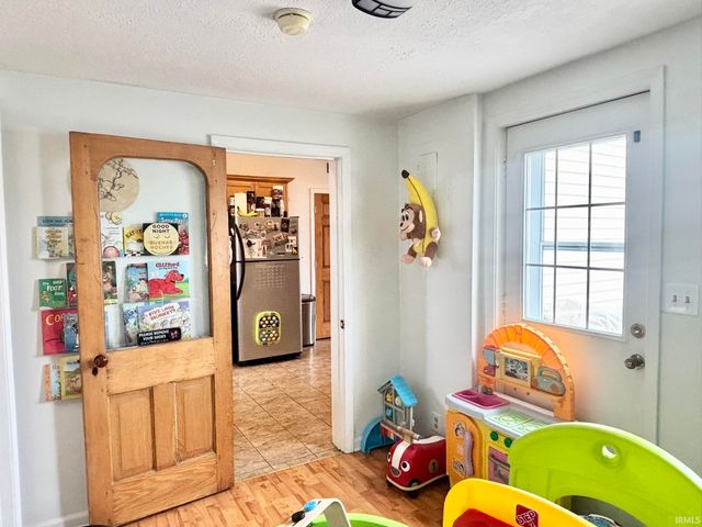 210 E Shackley Street, Geneva, IN 46740