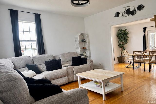 210 E Shackley Street, Geneva, IN 46740