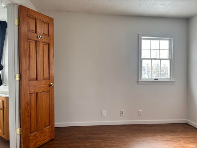 210 E Shackley Street, Geneva, IN 46740