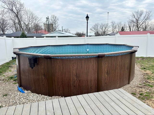 210 E Shackley Street, Geneva, IN 46740