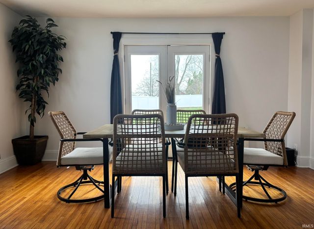 210 E Shackley Street, Geneva, IN 46740