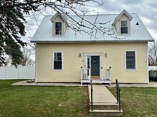210 E Shackley Street, Geneva, IN 46740