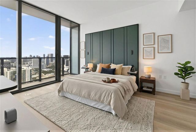 20 NE 11th 4701, Miami, FL 33132