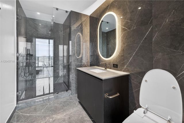 20 NE 11th 4701, Miami, FL 33132