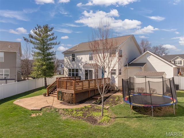 1061 Dardenne Woods Drive, Dardenne Prairie, MO 63368