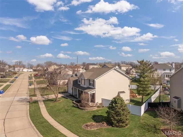 1061 Dardenne Woods Drive, Dardenne Prairie, MO 63368
