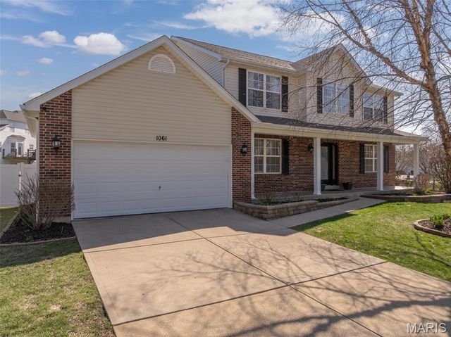 1061 Dardenne Woods Drive, Dardenne Prairie, MO 63368