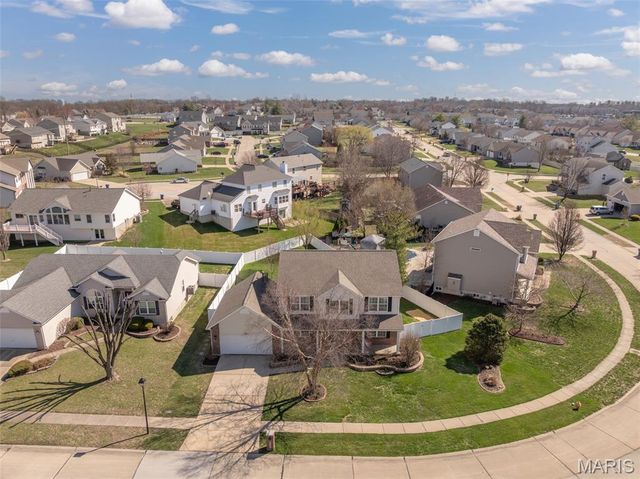 1061 Dardenne Woods Drive, Dardenne Prairie, MO 63368