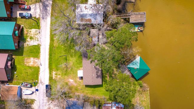 1281 Creeklake Drive, Onalaska, TX 77360