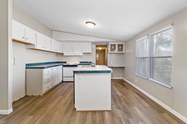 1281 Creeklake Drive, Onalaska, TX 77360