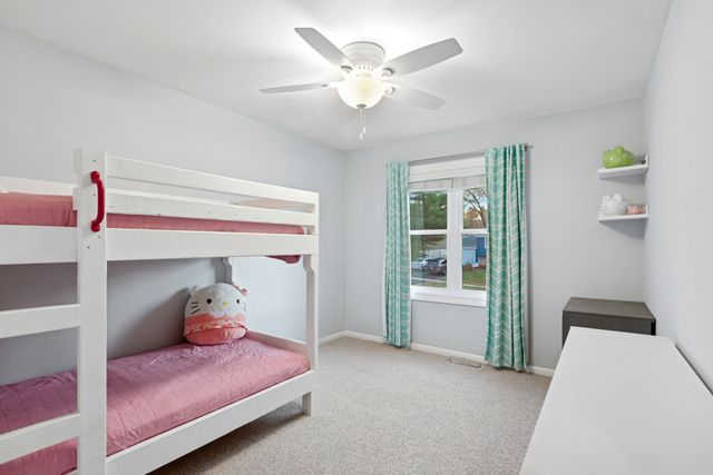 3008 Scenicwood Lane, Woodridge, IL 60517