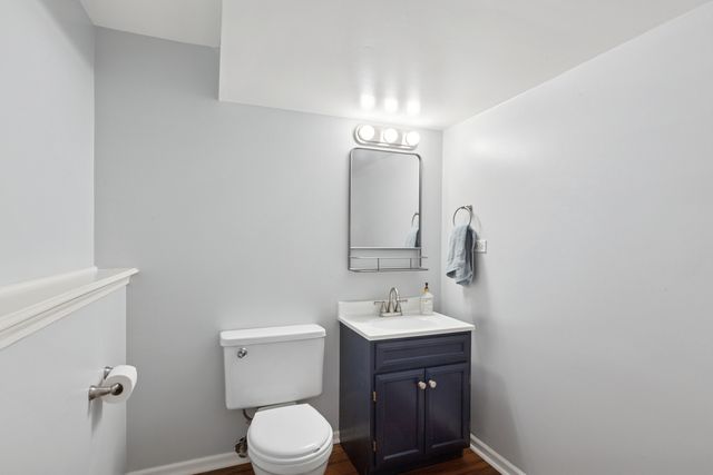 3008 Scenicwood Lane, Woodridge, IL 60517