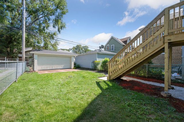 8613 S Colfax Avenue, Chicago, IL 60617