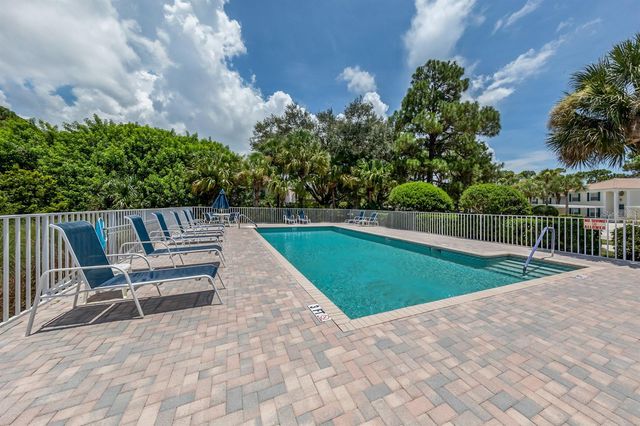812 MONTROSE DRIVE 20, Venice, FL 34293