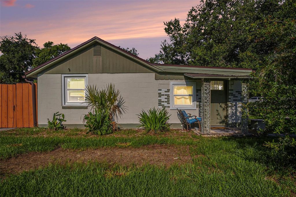 5651 6TH STREET, Zephyrhills, FL 33542