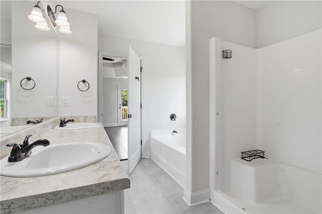454 Woodbriar Drive, Jefferson, GA 30549