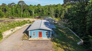 705 Hargis Drive, New London, TX 75682