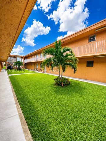 6850 W 14th Ct B15, Hialeah, FL 33014