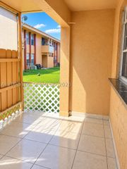6850 W 14th Ct B15, Hialeah, FL 33014