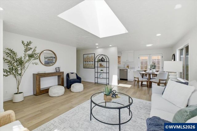 5341 Fox Ct S, Salem, OR 97306