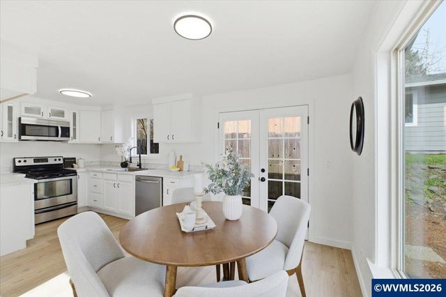 5341 Fox Ct S, Salem, OR 97306