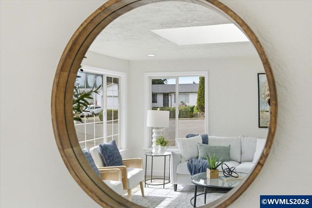 5341 Fox Ct S, Salem, OR 97306