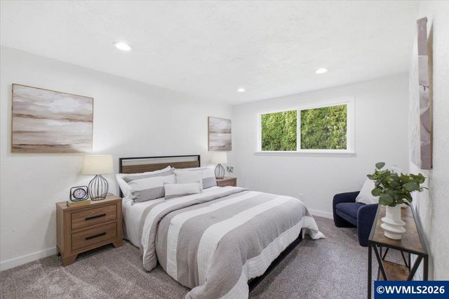 5341 Fox Ct S, Salem, OR 97306