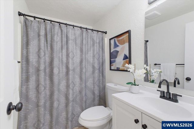 5341 Fox Ct S, Salem, OR 97306