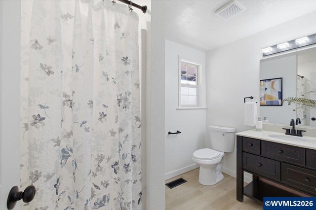 5341 Fox Ct S, Salem, OR 97306