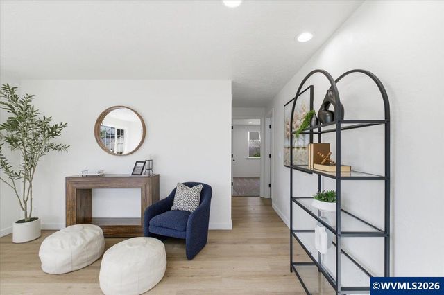 5341 Fox Ct S, Salem, OR 97306