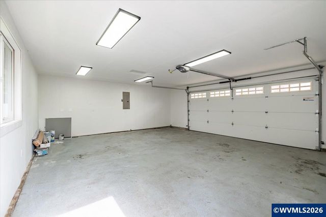 5341 Fox Ct S, Salem, OR 97306