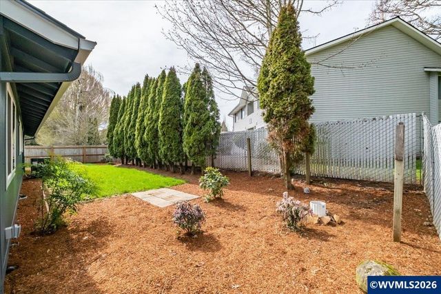 5341 Fox Ct S, Salem, OR 97306