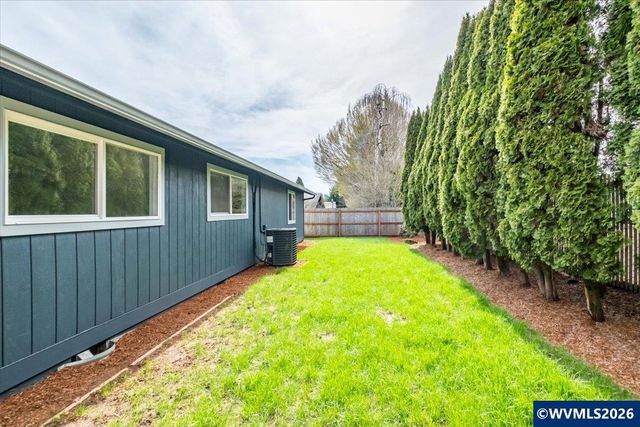 5341 Fox Ct S, Salem, OR 97306