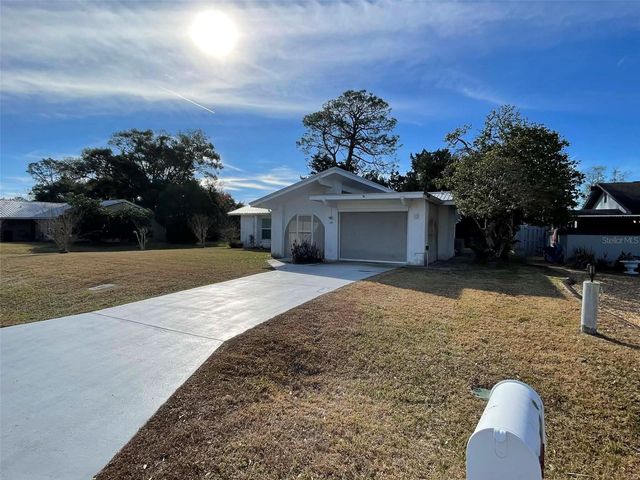 26 FARMBROOK LANE, Palm Coast, FL 32137