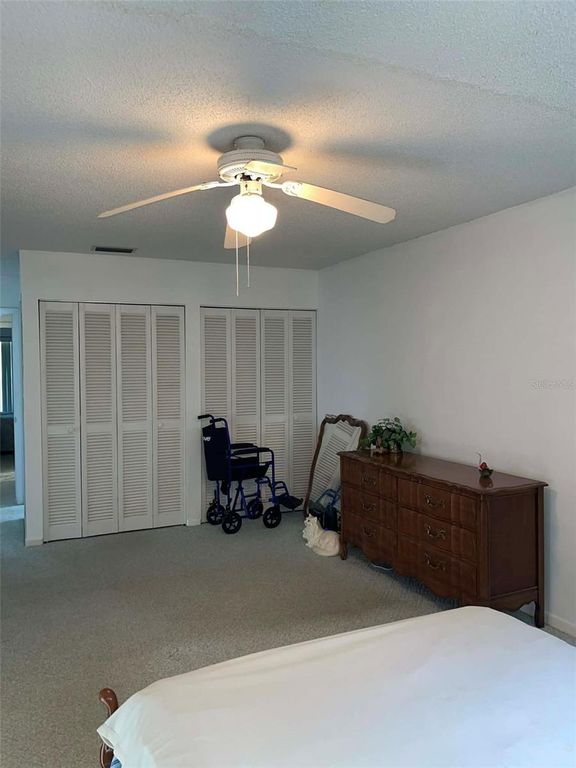 Image 25 of property listing at 26 FARMBROOK LANE, Palm Coast, FL 32137