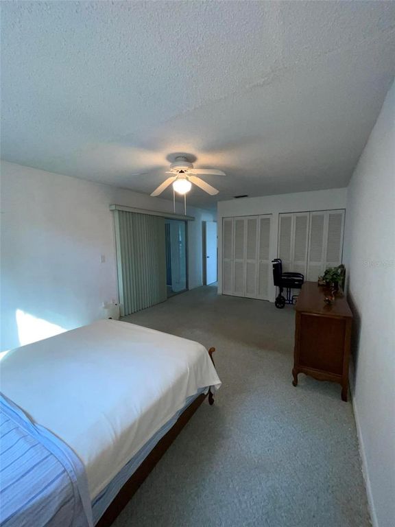 Image 27 of property listing at 26 FARMBROOK LANE, Palm Coast, FL 32137