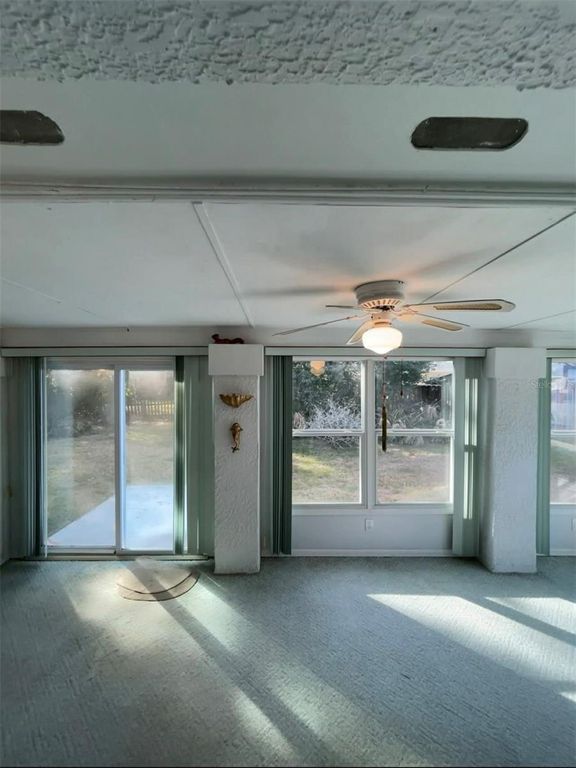 Image 32 of property listing at 26 FARMBROOK LANE, Palm Coast, FL 32137