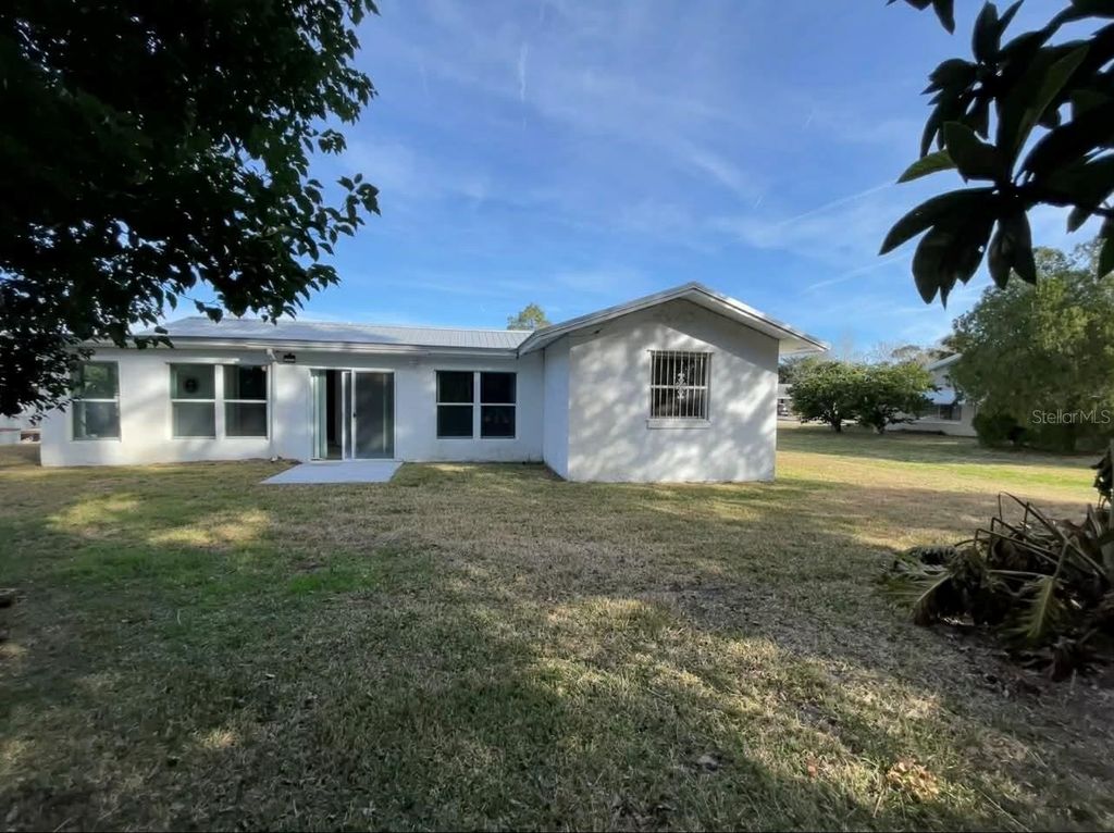 Image 44 of property listing at 26 FARMBROOK LANE, Palm Coast, FL 32137