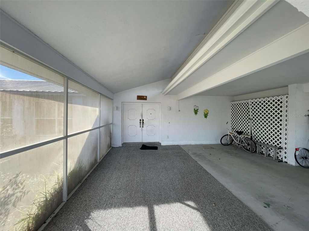 Image 7 of property listing at 26 FARMBROOK LANE, Palm Coast, FL 32137