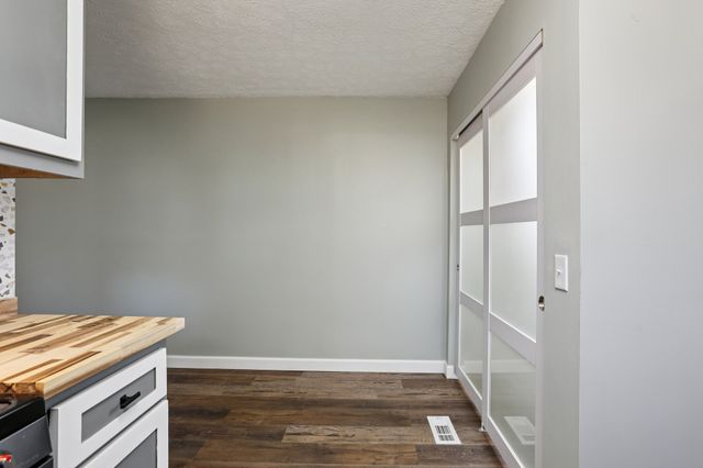 4207 Moss Hill Dr, Nunnelly, TN 37137