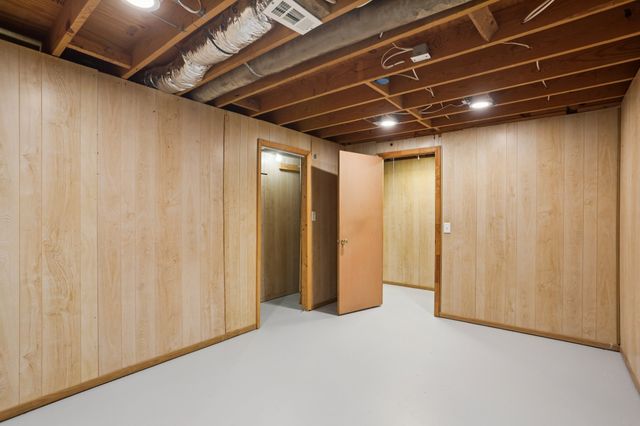 4207 Moss Hill Dr, Nunnelly, TN 37137