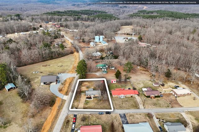 4207 Moss Hill Dr, Nunnelly, TN 37137