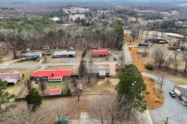 4207 Moss Hill Dr, Nunnelly, TN 37137