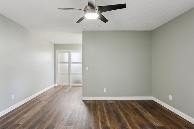 4207 Moss Hill Dr, Nunnelly, TN 37137