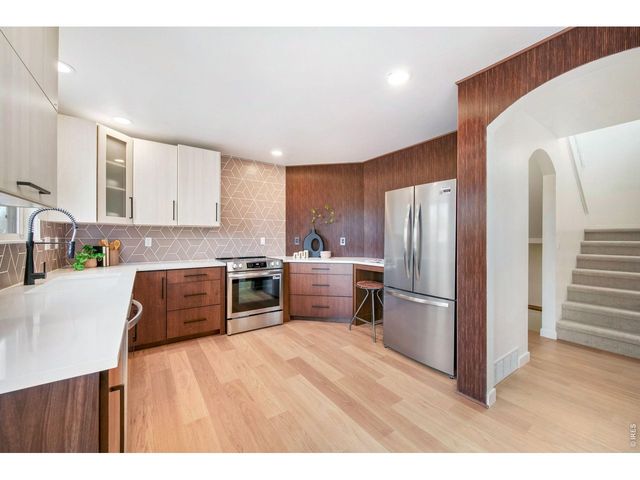 1025 Valley Dr, Windsor, CO 80550