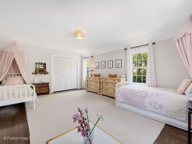 601 S Brainard Avenue, La Grange, IL 60525