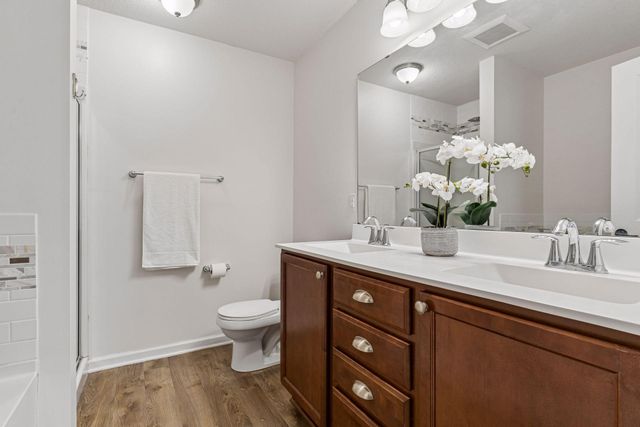 3981 Cedar Grove Lane, Eagan, MN 55122
