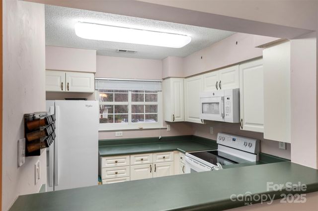 4226 Melrose Club Drive, Matthews, NC 28105